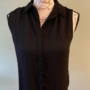 Women’s Express sleeveless button down black top with lace detailing Size XS